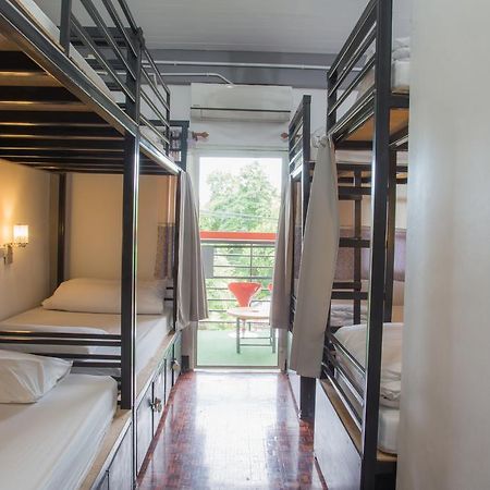 Cassette Hostel Chiang Mai Bagian luar foto