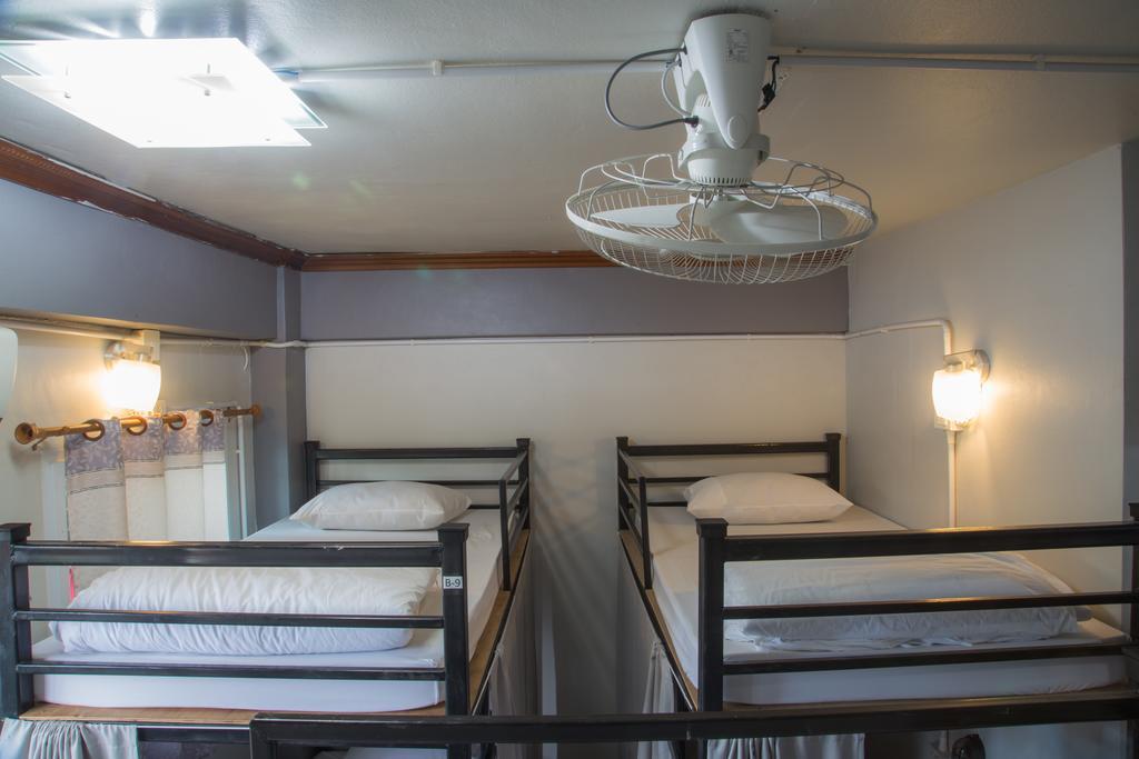 Cassette Hostel Chiang Mai Bagian luar foto