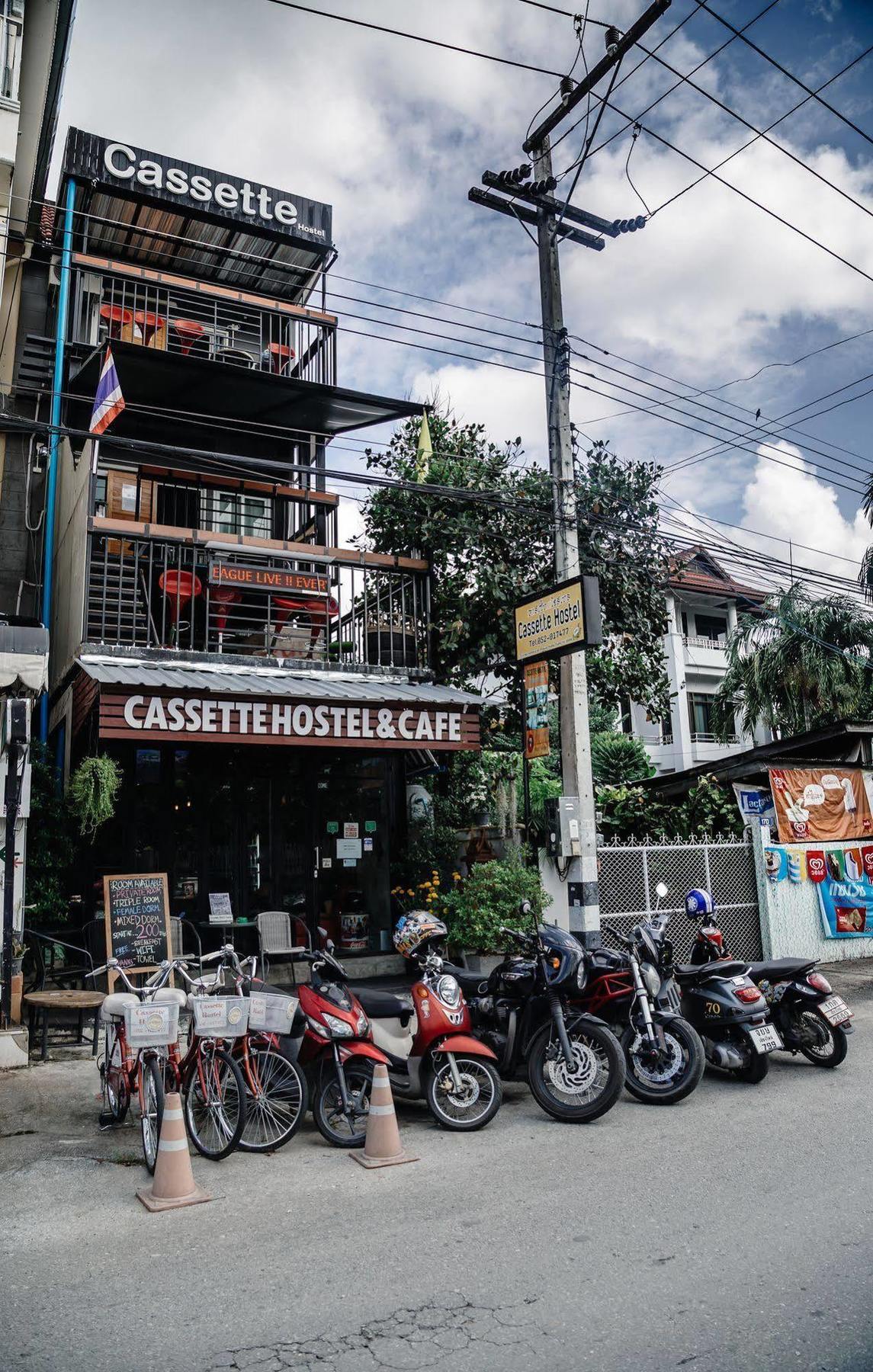 Cassette Hostel Chiang Mai Bagian luar foto