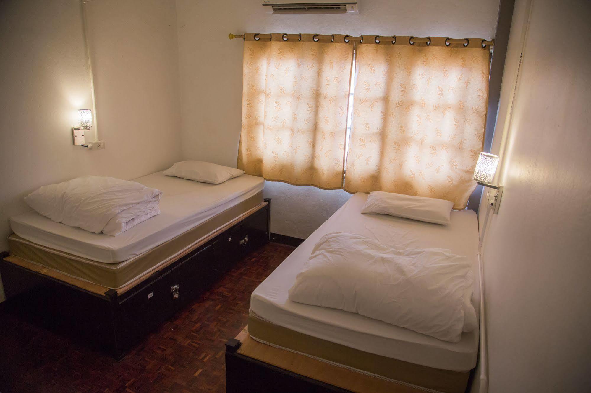 Cassette Hostel Chiang Mai Bagian luar foto