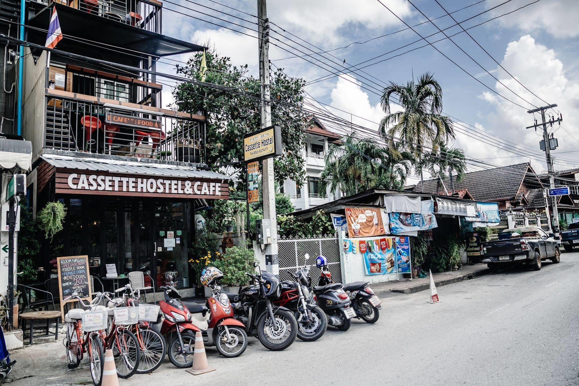 Cassette Hostel Chiang Mai Bagian luar foto