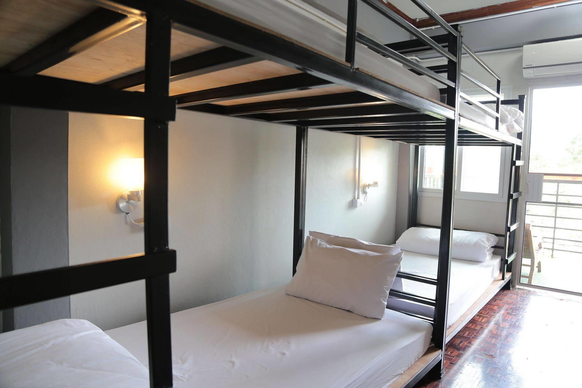 Cassette Hostel Chiang Mai Bagian luar foto