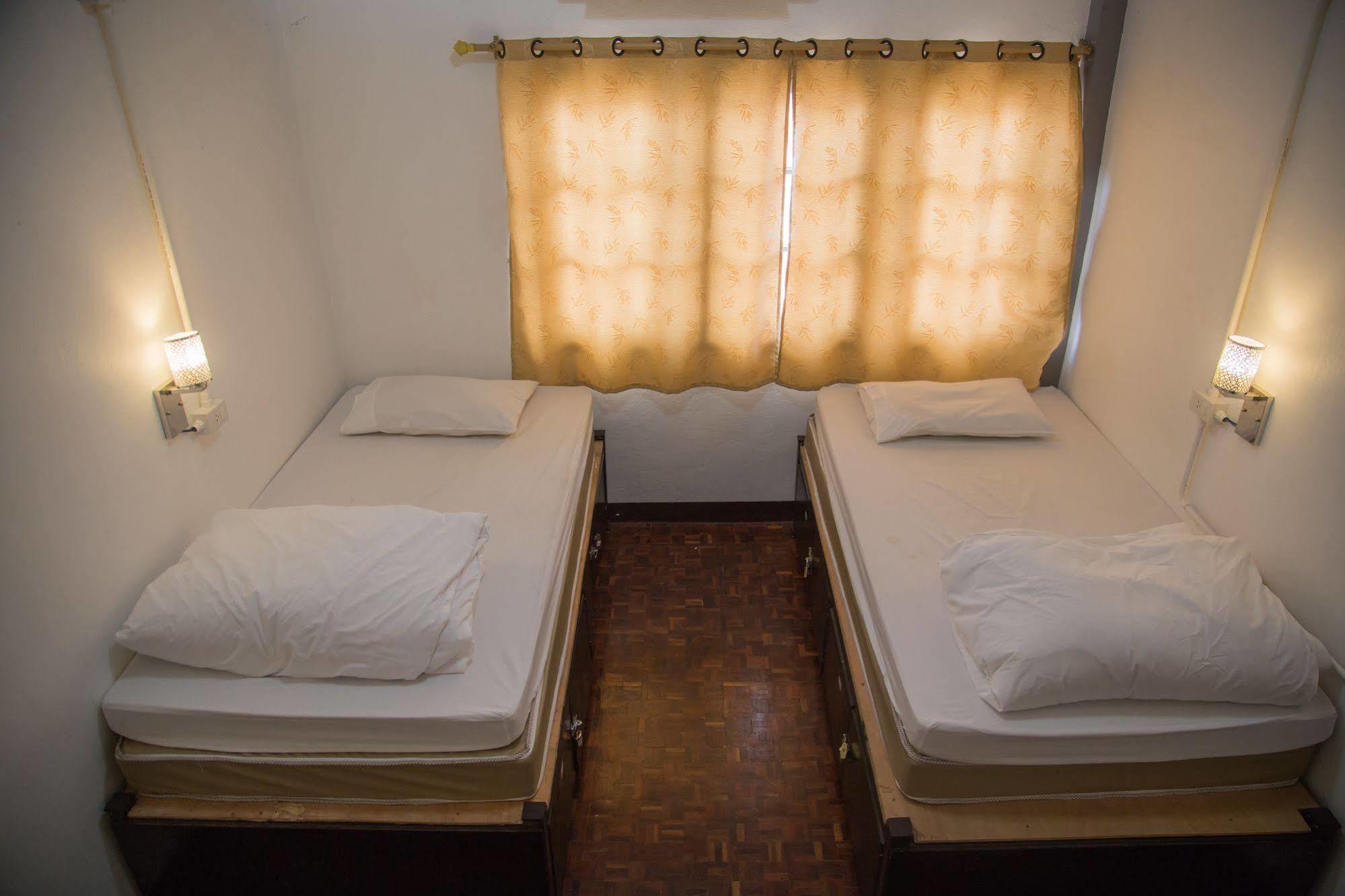 Cassette Hostel Chiang Mai Bagian luar foto
