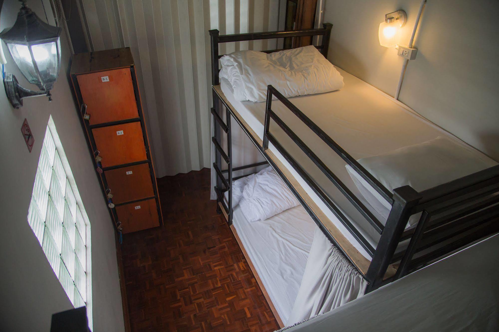 Cassette Hostel Chiang Mai Bagian luar foto